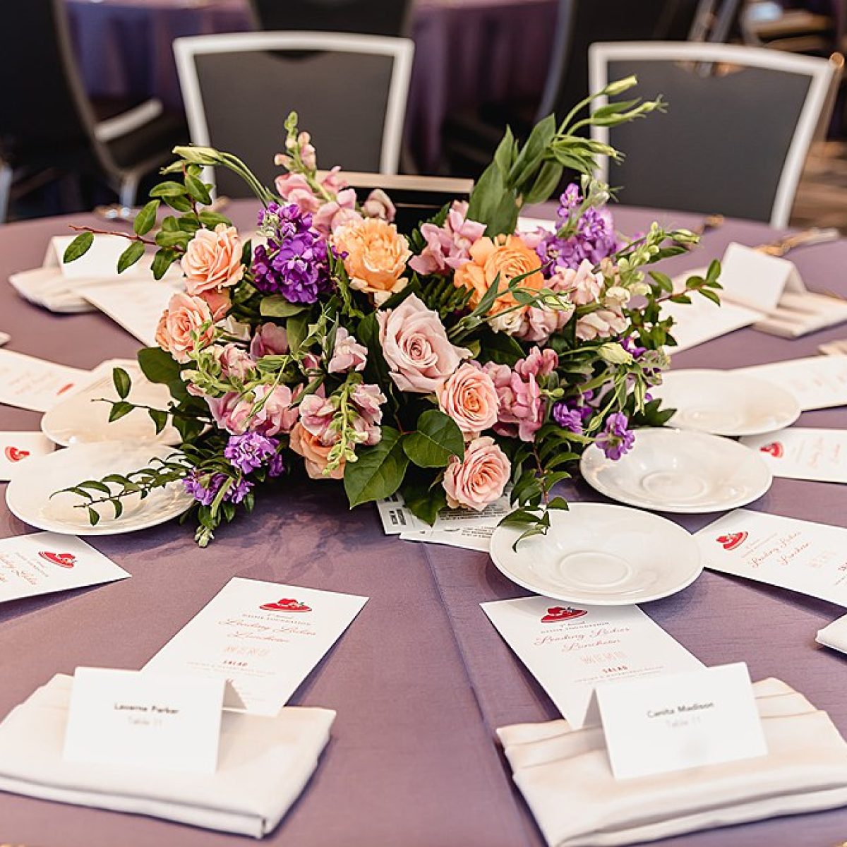 On Sunday, April 28, 2019, the Swissotel Chicago will welcome leading ladies  to the Daisie Foundation’s annual Kentucky Derby themed luncheon.