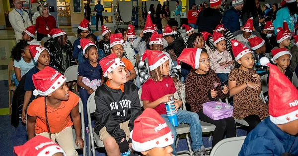 2025-Houston-Holiday-Magic-Lockhart-SonnyImages_0079