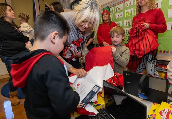 2025-Milwaukee-Holiday-Magic-Express-SonyaMartin-AlbertKagel_0055