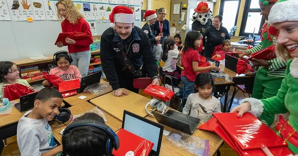 2025-Milwaukee-Holiday-Magic-Express-SonyaMartin-AlbertKagel_0068