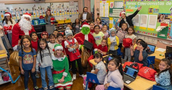 2025-Milwaukee-Holiday-Magic-Express-SonyaMartin-AlbertKagel_00c