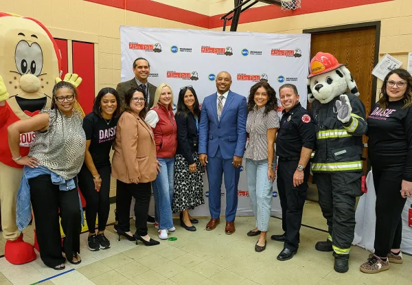 Celebrate10-WishGranted-MKE-AllenField-SonyaMartin_0024