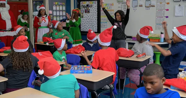 Daisie-Foundation-2025-CHI-HM-Express-SonyaMartin-LawndaleCommAcad_0038