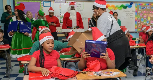 Daisie-Foundation-2025-CHI-HM-Express-SonyaMartin-LawndaleCommAcad_0040