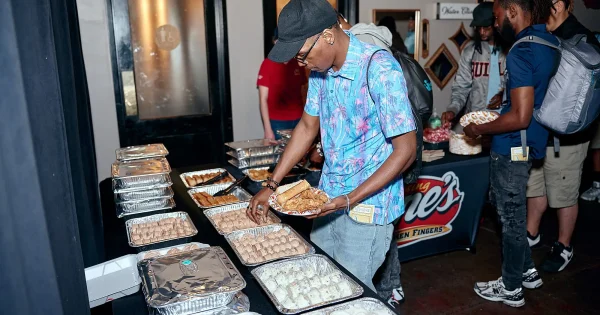 Daisie-Foundation-Fathers-Day-Initiative-Community-GiveBack-Chicago-2025_0033