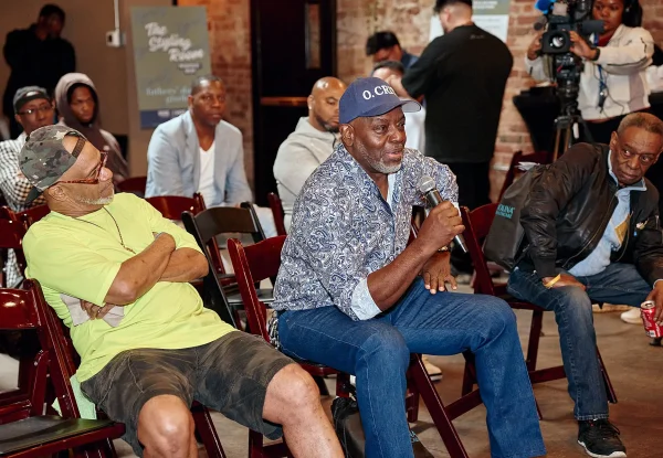 Daisie-Foundation-Fathers-Day-Leading-Men-Panel-Event-Chicago-2025_0051
