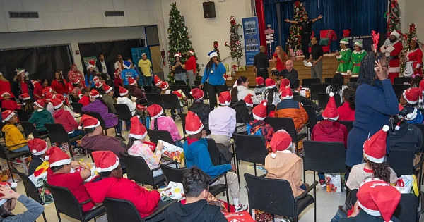 Holiday-Magic-School-Experience-Event-2024-Houston-Daisie-Foundation_FW01