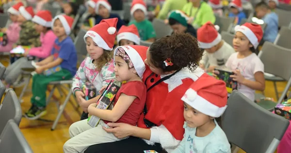 Holiday-Magic-School-Experience-Event-2025-Milwaukee-Daisie-Foundation_0025