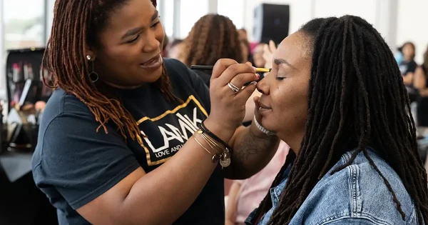 Houston-Mothers-Day-Makeover-Event-Daisie-Foundation-2026-_0347