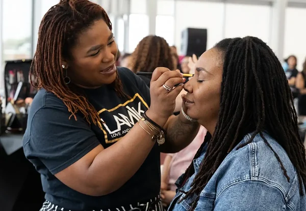 Houston-Mothers-Day-Makeover-Event-Daisie-Foundation-2026-_0347