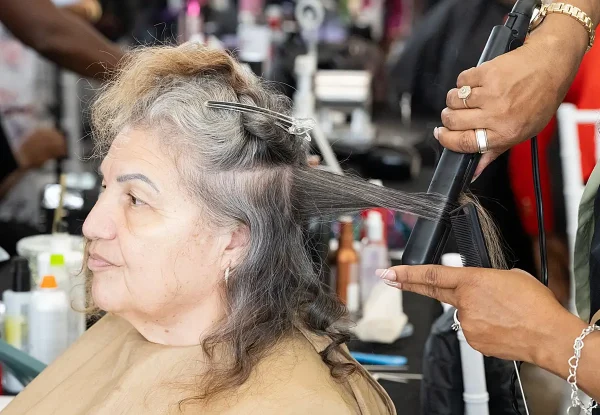 Houston-Mothers-Day-Makeover-Event-Daisie-Foundation-2026-_0348