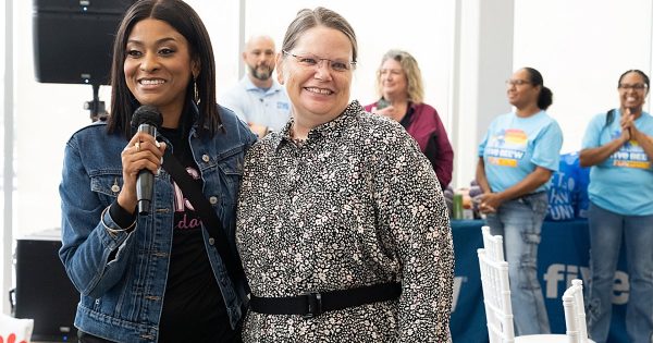 Houston-Mothers-Day-Makeover-Event-Daisie-Foundation-2026-_0367