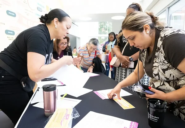Houston-Mothers-Day-Makeover-Event-Daisie-Foundation-2026-_0393