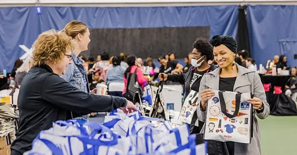 Daisie Foundation 2023 Mother's Day